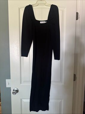Petal & Pup Black Long-Sleeve Square Neck Maxi Dress